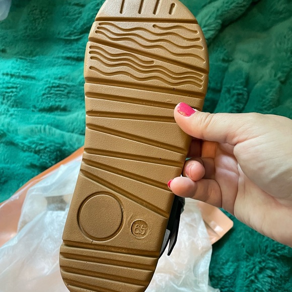 SHEIN black sandals - Picture 6 of 6